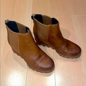 Sorel Joan of Arctic Wedge Chelsea Leather